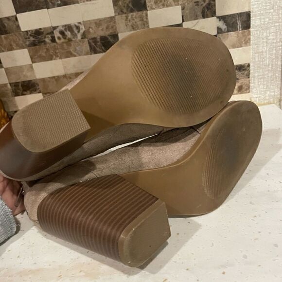 Not Rated Booties  - Picture 4 of 6